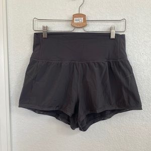 LULULEMON GRAY SHORTS